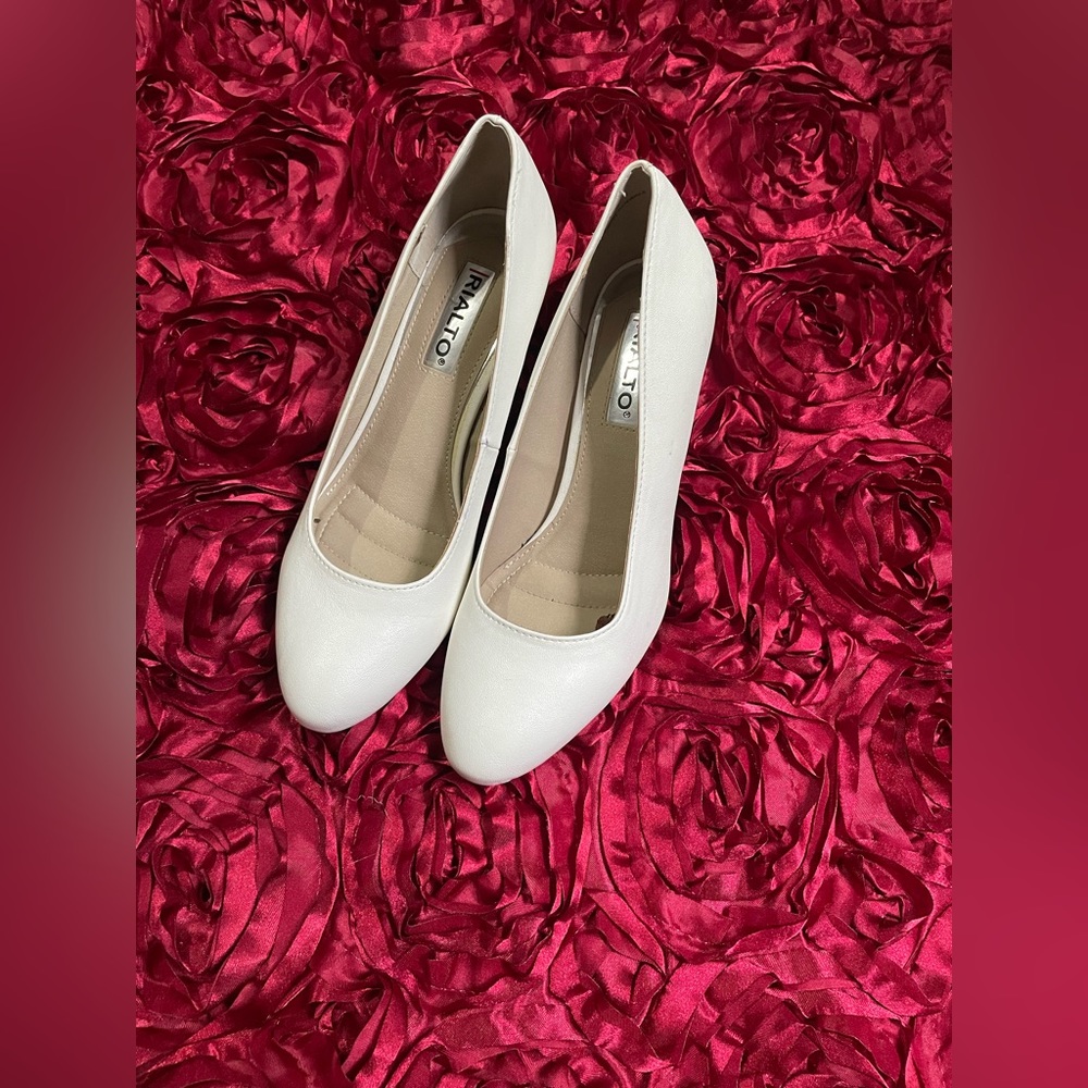 Rialto White Heels